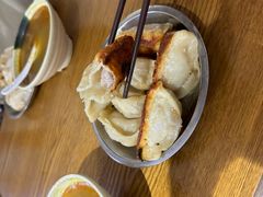 -黄阿姨锅贴大王(万航渡路店)