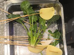 -钢管厂五区小郡肝串串香(蜀都万达店)