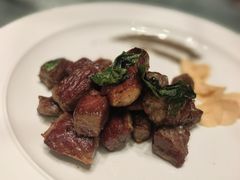 -景月阁空中食府(希尔顿酒店)