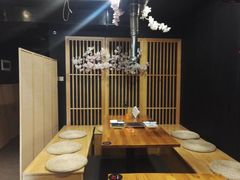 -炙忧烤肉屋(中国铁建广场店)