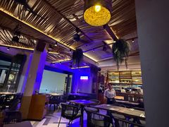 -Dang restaurant (patong phuket)