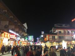-刘姐啤酒鱼民族演艺餐厅(西街总店)
