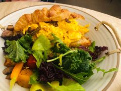 鹅肝滑蛋可颂全餐-玲婧胡同·生日蛋糕·餐厅(嘉里城店)