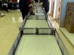-UGG(燕莎奥特莱斯购物中心店)