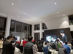 -上海冠松华奥奥迪4S店(张江店)