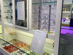 -提一眼镜·蔡司·依视路(小寨店)