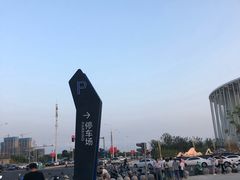 -融创茂-停车场