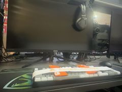 -外星熊·伊斯贝尔电竞店