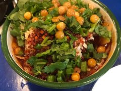 -马路边边串串香形象店(磐石路店)