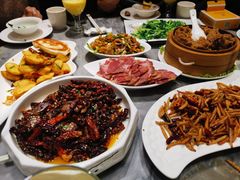 -蔼若春.传承三十年云南菜(金碧公园店)