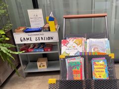 -ROAST coffee & eatery