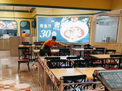 -大食代美食广场(上海中心店)