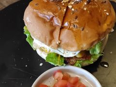 -HIGH FIVE哈福手工汉堡(桂林路店)