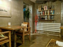 -HIGH FIVE哈福手工汉堡(桂林路店)