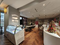 -潮一不贰·法式甜品·生日蛋糕·西式简餐(外滩店)