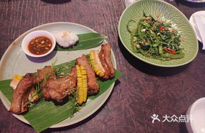 Thai-Style Succulent Braised Spare Ribs