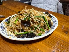 -老天桥酱肉烧饼夹肘子(天桥店)