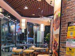 -裕记烧腊连锁餐饮(国商分店)
