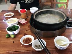 -15年老字号鑫鑫猪肚鸡·椰子鸡海南火锅(兴隆华侨农场店)