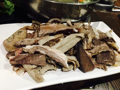 -乡土黄·鲜牛肉火锅·小龙虾(兴业街店)
