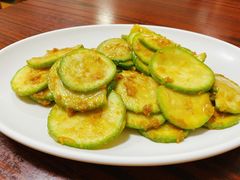 咸蛋黄炒小瓜-甜甜屋(解放中路店)