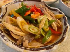 -汗腾格里·风味餐厅(新疆驻京办店)