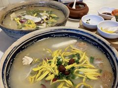 -新世界·过桥米线宴
