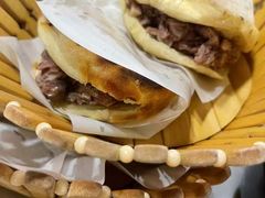 -闫家驴肉老店(华电一校店)