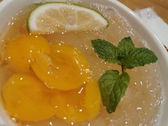 冰糖银耳炖雪梨-炖物24章·顺时轻养茶(黄龙店)