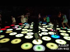 -三亚海昌梦幻海洋不夜城