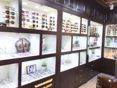 -三叶眼镜城批发市场(上海火车站店)