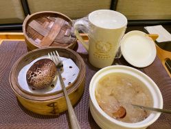 -臻康乃馨月子中心(集美店)