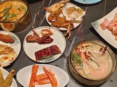 -雍容荟帝王蟹活龙虾展台自助(IFS黑金店)