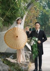 -青禾蒙娜丽莎婚纱摄影(武汉总店)
