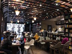 -钟书阁(松江泰晤士小镇店)