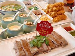 -吕氏馄饨包子大排档