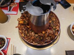 -老佛爷炭火蛙锅直营(清滨路总店)