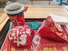 -塔斯汀中国汉堡(团一大店)