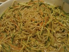 -八府香鸭·啫啫煲(华山路店)