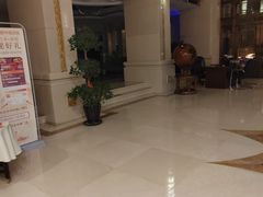 -碧中海汤泉汗蒸酒店