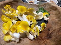 -红鼎豆捞·非遗鲍皇汤火锅(宝丰路店)