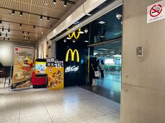 -麦当劳(中山公园龙之梦店)