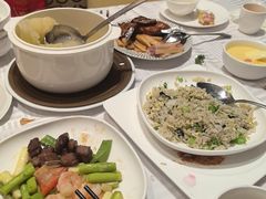 -上海虹桥君丽假日酒店(娄山关路地铁站店)