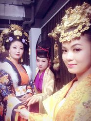 点击看大图 -盘子女人坊古装写真摄影(厦门总店)