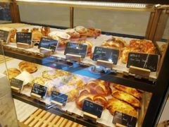 -BONBON BAKERY