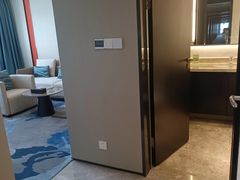 -杭州滨江宝龙城华美达酒店