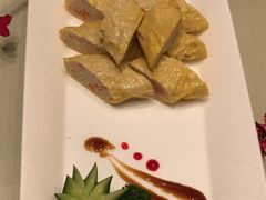 香燻野菌腐皮卷-丽思卡尔顿酒店-天泰轩中餐厅(大沽北路店)