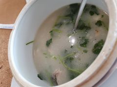 -正宗鸡饭粤香酒家(朱村店)