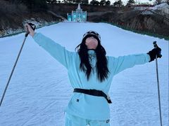 -蓟洲国际滑雪场