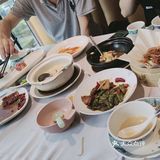 一家五口人一起吃的，点了一份双人餐，又单点了几份餐